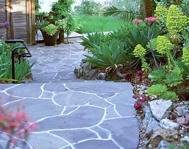 natural bluestone crazy paving, crazy pavers, dar tiles, outdoor pavers, outdoor tiles by stone pavers melbourne, garden pavers, sydney, canberra