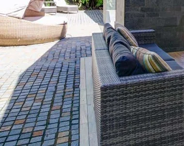 brazil quartz cobblestones tiles and pavers